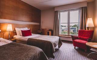 Отель Original Sokos Hotel Vantaa Вантаа Двухместный номер с 2 отдельными кроватями-1